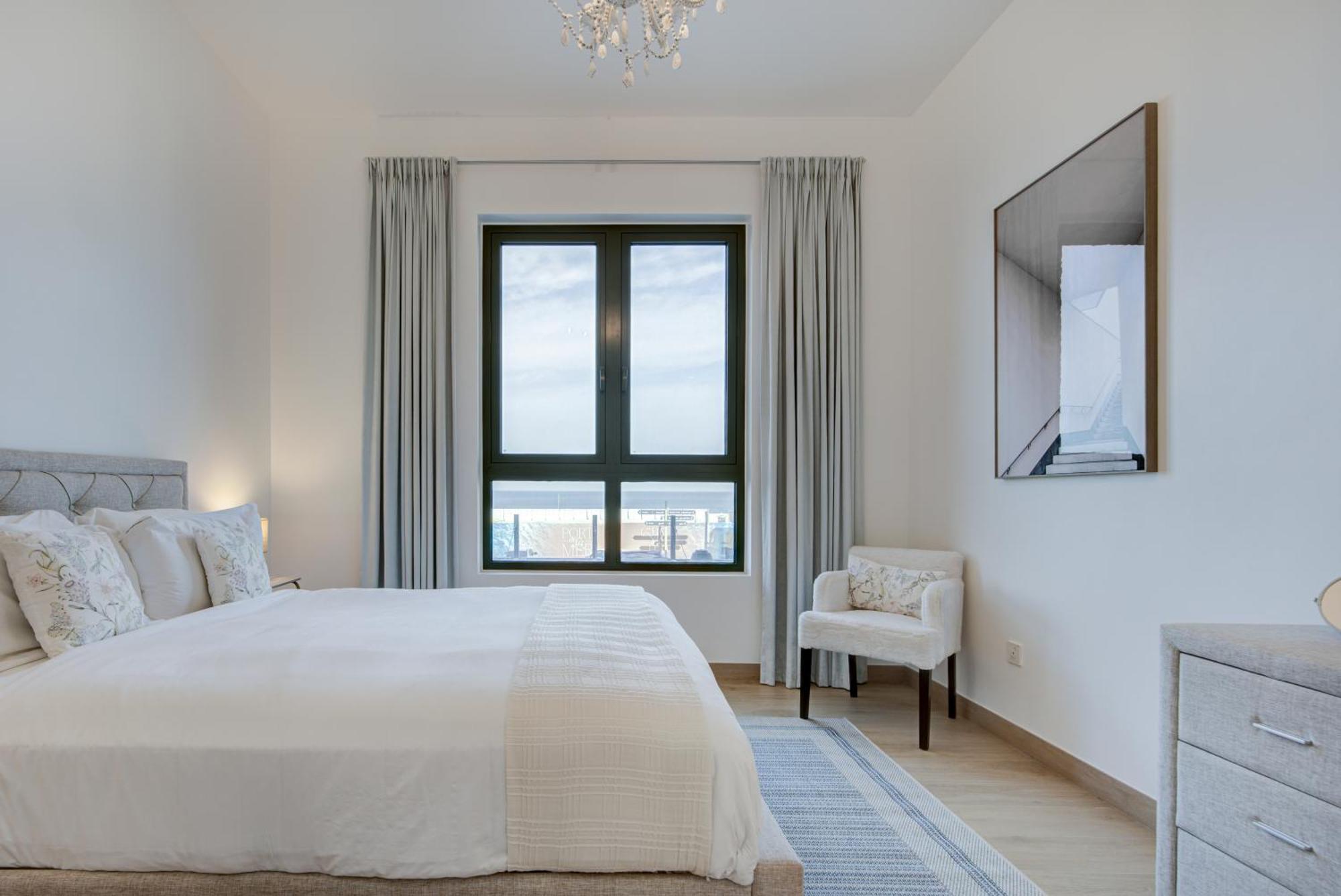 Apartment Trophy - Serene Abode Near The Coast
